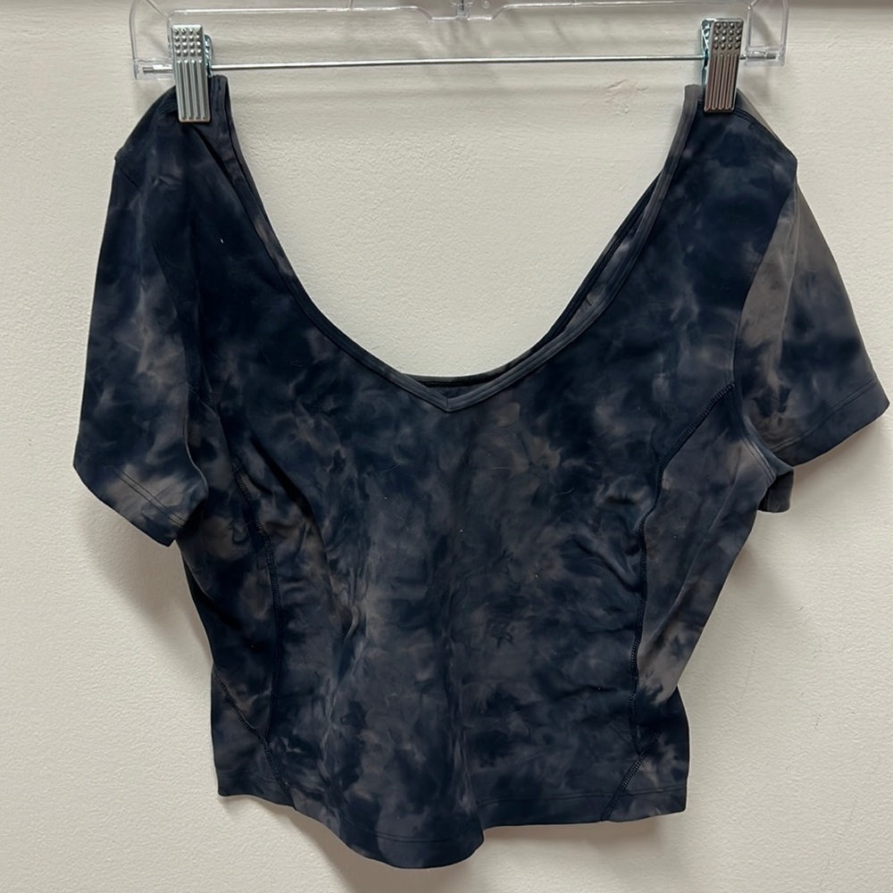 Lululemon align t-shirt size 10 // 04073